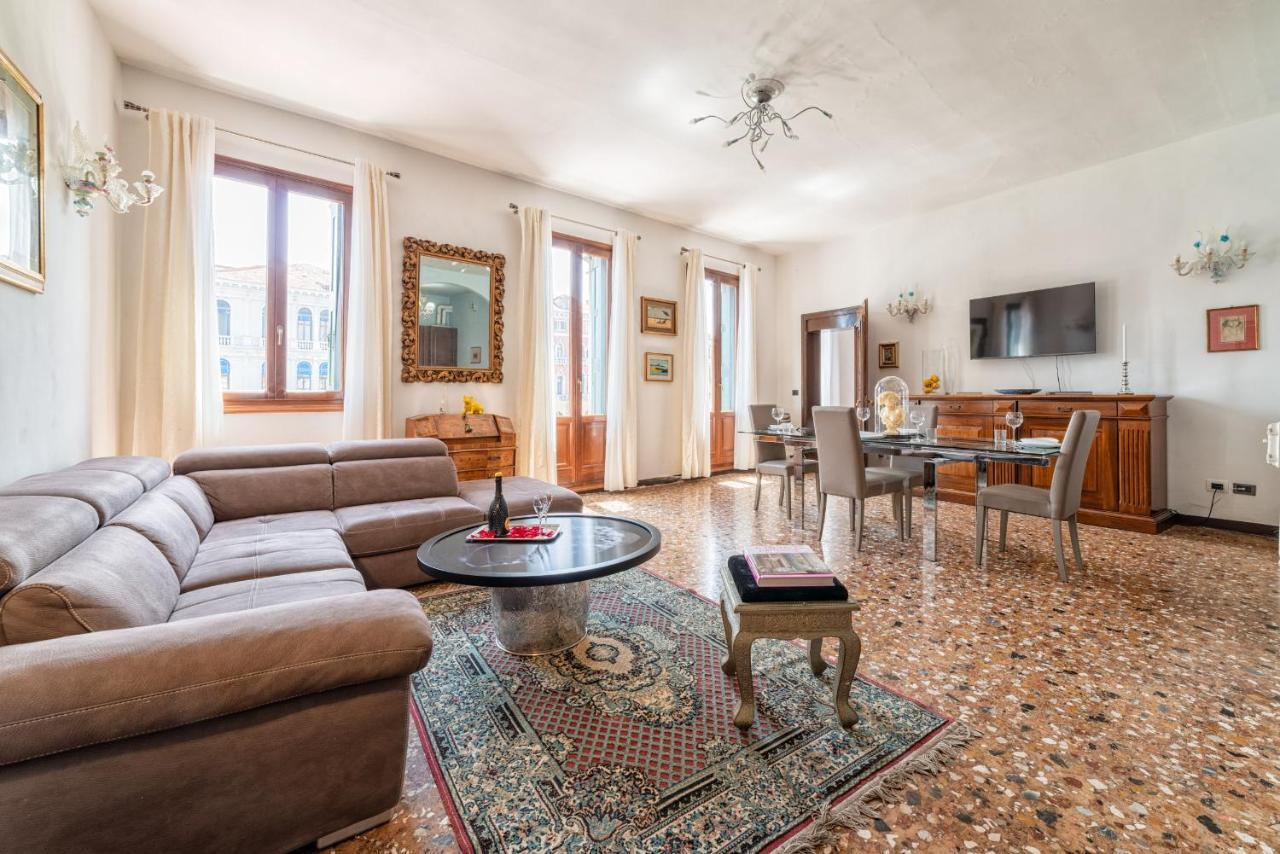 Royal Rialto Apartment - Grand Canal View Венеция Экстерьер фото