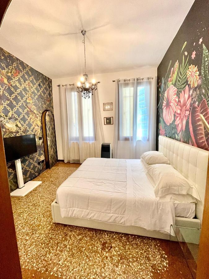 Royal Rialto Apartment - Grand Canal View Венеция Экстерьер фото